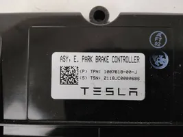 Tesla Model X Модуль управления ручным тормозом 100761800J