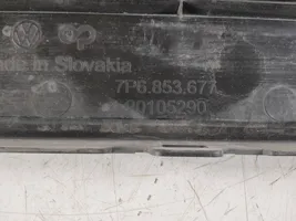 Volkswagen Touareg II Kratka dolna zderzaka przedniego 7P6853677