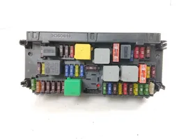 Mercedes-Benz C W204 Module de fusibles A2129008207