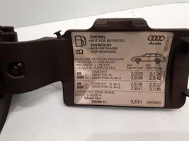 Audi A6 S6 C6 4F Polttoainesäiliön korkin suoja 