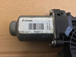 KIA Ceed Front door window regulator motor 402057E