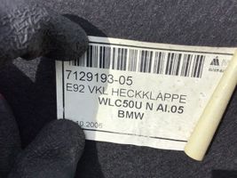 BMW 3 E92 E93 Apdaila galinio dangčio 712919305