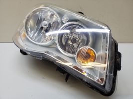 Chrysler Town & Country V Lampa przednia OEM