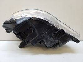 Chrysler Town & Country V Lampa przednia OEM