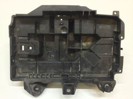 Jeep Cherokee Akumuliatoriaus tvirtinimo padas 68186053AA