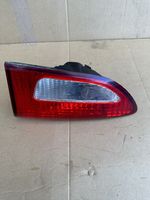 Subaru B9 Tribeca Lampy tylnej klapy bagażnika 