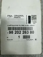 Peugeot 208 Filtre à carburant 9820226380