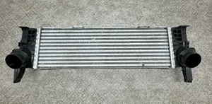 BMW X3 G01 Starpdzesētāja radiators 8582879