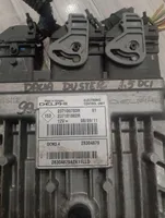 Dacia Duster Komputer / Sterownik ECU silnika 237101862R