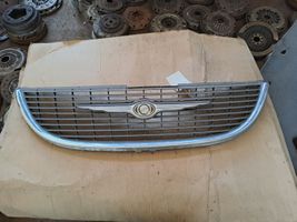 Chrysler Voyager Maskownica / Grill / Atrapa górna chłodnicy 4857300AA