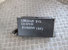 Toyota Corolla E120 E130 Pokrywa schowka deski rozdzielczej 55551-02060