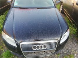 Audi A4 S4 B7 8E 8H Maskownica / Grill / Atrapa górna chłodnicy 