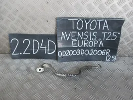 Toyota Avensis T250 Altra parte del motore 