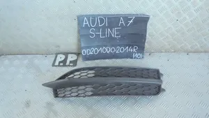 Audi A7 S7 4G Grotelės apatinės (trijų dalių) 4G8807682B