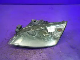 Ford Mondeo Mk III Lampa przednia 1S7113006U