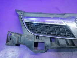 Opel Vectra C Front bumper upper radiator grill 13260028