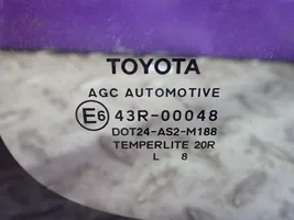 Toyota Yaris Szyba karoseryjna tylna 