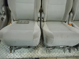 Ford Galaxy Toisen istuinrivin istuimet 