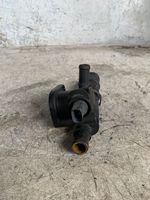 Audi A4 S4 B7 8E 8H Termostato 038121132d