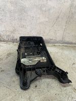 Volkswagen Touran III Battery tray 