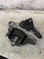 Ford Mondeo MK V Supporto della scatola del cambio Dg937m121df