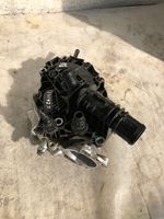 Volvo XC40 Pompa dell’acqua 32208947