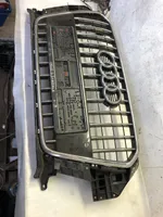 Audi Q3 8U Grotelės viršutinės 8u0853653a