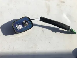 Audi A4 S4 B9 8W Radion antenni 