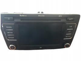 Skoda Octavia Mk2 (1Z) Panel / Radioodtwarzacz CD/DVD/GPS 3T0035680B