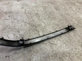 BMW 5 E60 E61 Modanatura separatore del paraurti anteriore 7005964A