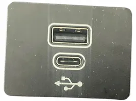 Ford Kuga III Connecteur/prise USB NX7T-14F014-AC