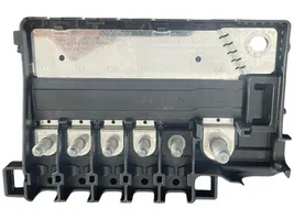 Volkswagen T-Cross Relais de batterie fusible 2Q0937548D