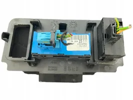 Citroen C4 III e-C4 Fog light switch 9666425177