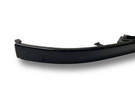 BMW 3 E46 Rivestimento sotto il faro/fanale 8231044