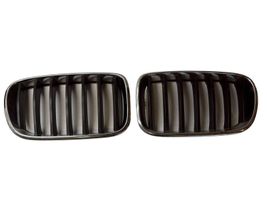 BMW X3 F25 Grille calandre supérieure de pare-chocs avant 7210725