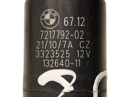 BMW X5 E70 Headlight washer pump 7217792