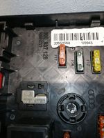 Volkswagen PASSAT B6 Fuse box set 3C0937049AJ