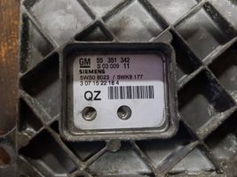 Opel Vectra C Calculateur moteur ECU S0300911