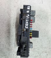 Volkswagen Golf II Fuse module 171941813D