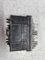 Volkswagen Golf III Calculateur moteur ECU 032906026E