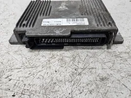 Renault Scenic I Calculateur moteur ECU S115300121B