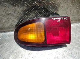 Hyundai Sonata Luz trasera/de freno 92401340