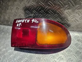 Hyundai Sonata Feux arrière / postérieurs 92402340