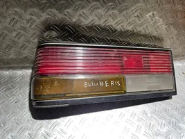 Nissan Bluebird Galinis žibintas kėbule IKI4336