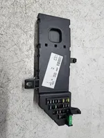 Opel Vectra C Module de fusibles 13181984