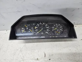 Mercedes-Benz E W124 Compteur de vitesse tableau de bord 1245435321