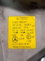 Mercedes-Benz Vaneo W414 Lampa przednia A4148200061