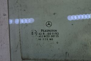 Mercedes-Benz C W203 Luna de la puerta trasera A2037350210