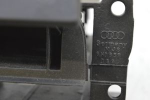 Audi A4 S4 B6 8E 8H Autres pièces du tableau de bord 8H0858089