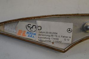 Mercedes-Benz E W211 Moulure de porte avant 3150042